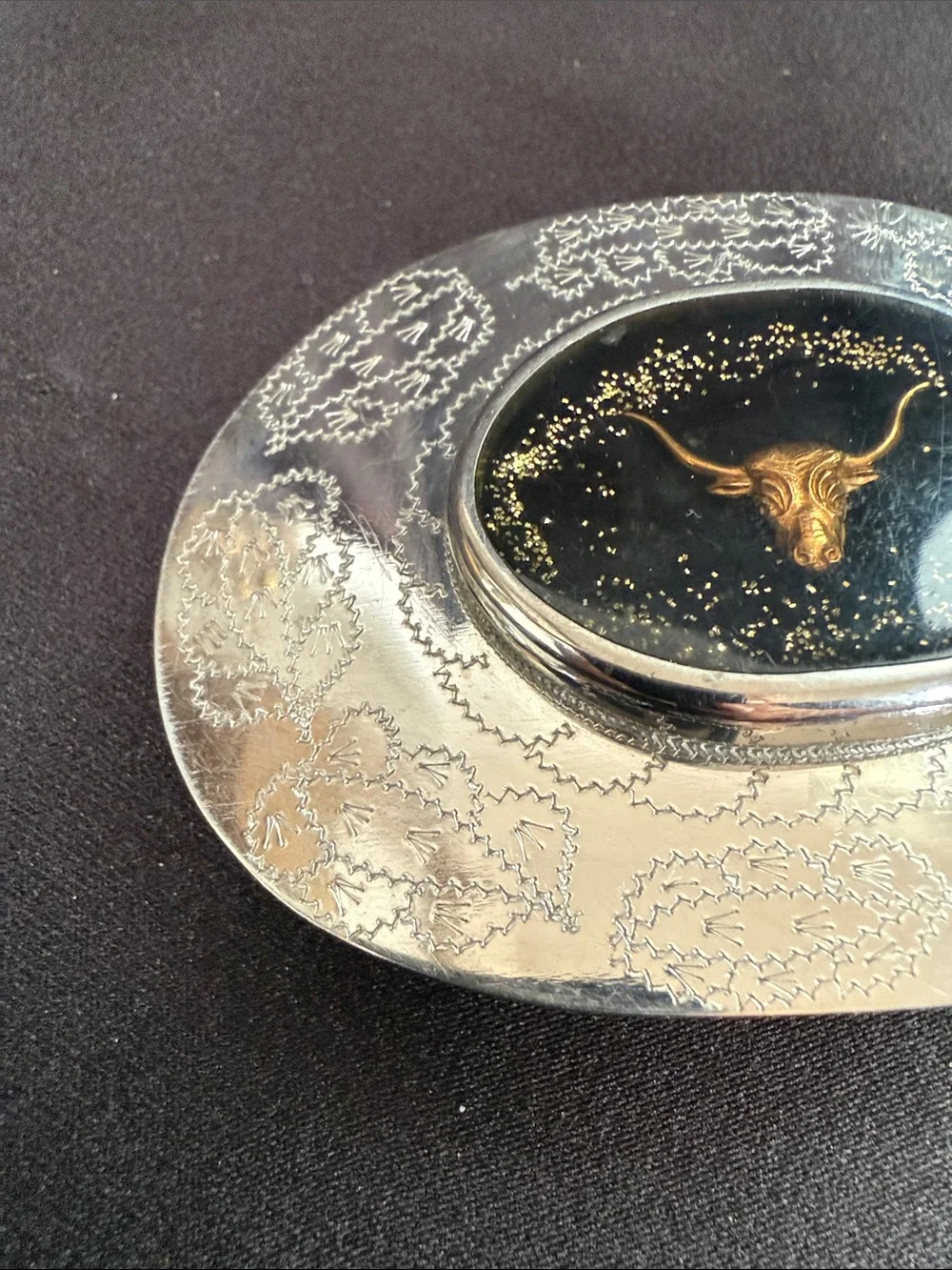 Vintage western buckle plate belt buckle with resin bull inlay and cactus